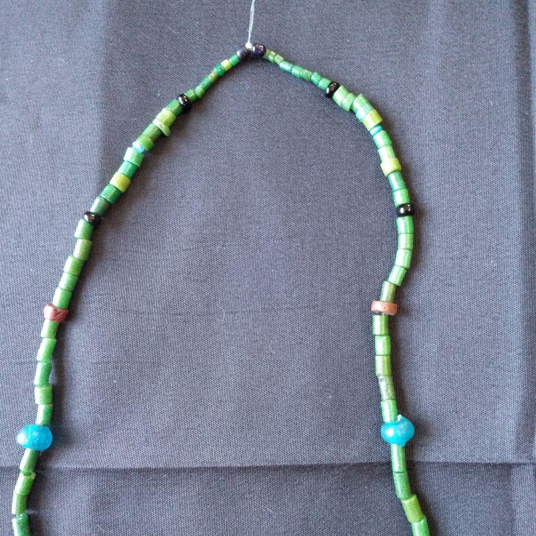 古代ガラスネックレス　ガラスネックレス　ネックレス　古代ガラス　NO 2