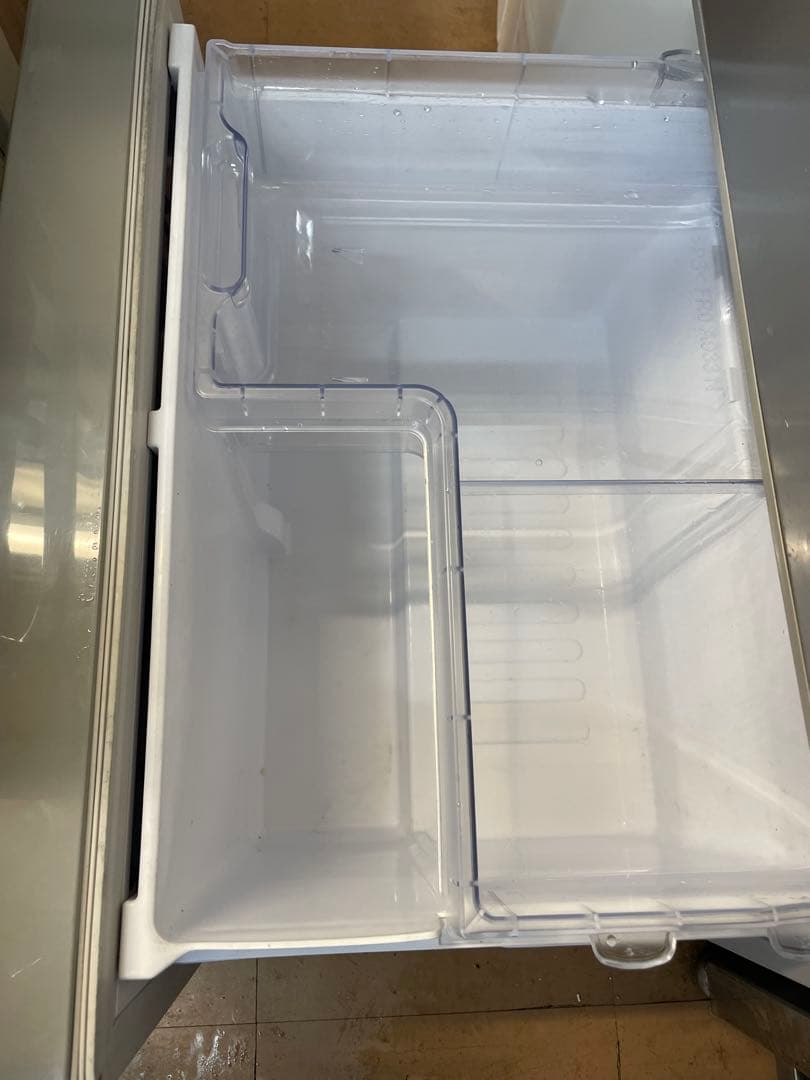 シャープ 冷蔵庫 SJ-W356Ｊ　両開き 350L 2022年製　中古品