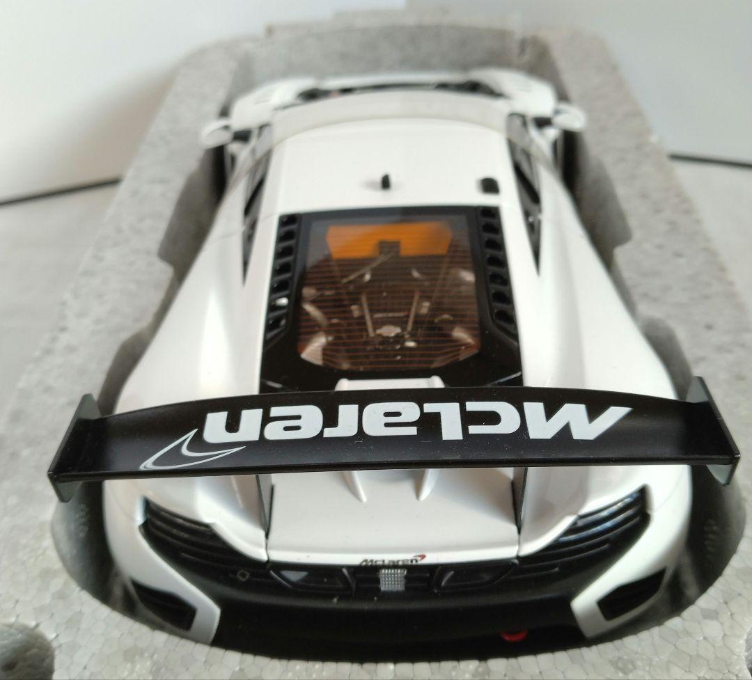 275　未使用　1/18　オートアート　マクラーレン　12C　GT3　　ホワイト