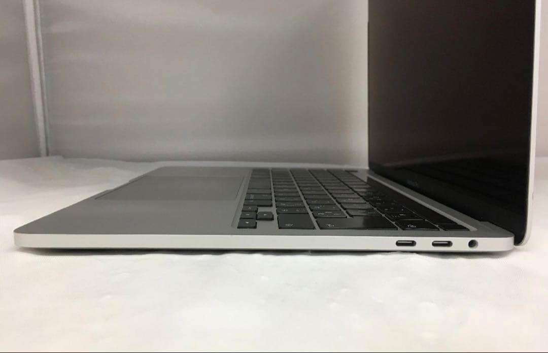 Macbook Pro 2020 13インチ I7 Ram 16gb