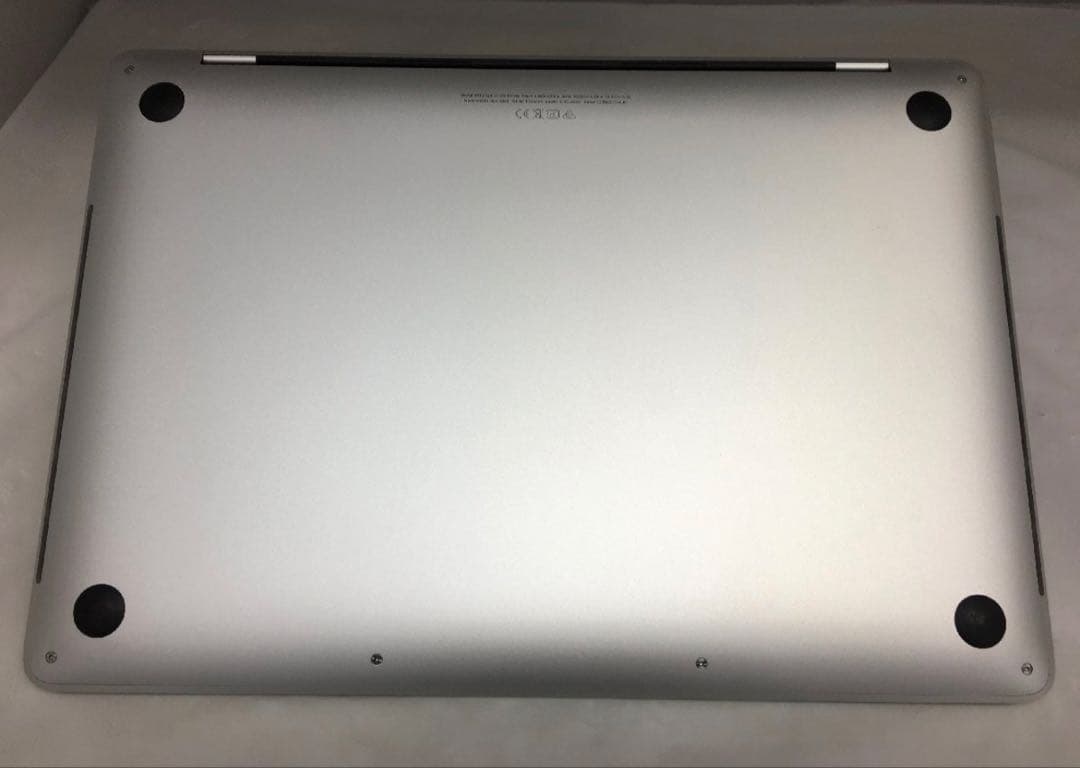 Macbook Pro 2020 13インチ I7 Ram 16gb