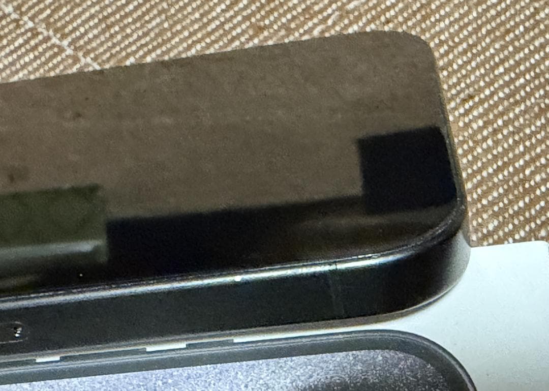 Apple iPhone 15 Pro 黒　512GB 本体　おまけ付き