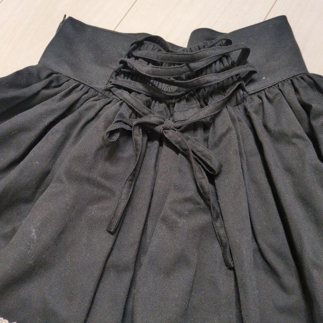 イノセントワールド　スカート 黒 レース装飾 リボン付き