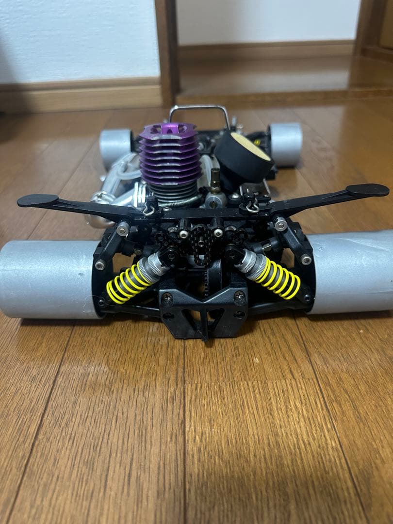 1/8サーパント950R 当時ハイエンドエンジンカー