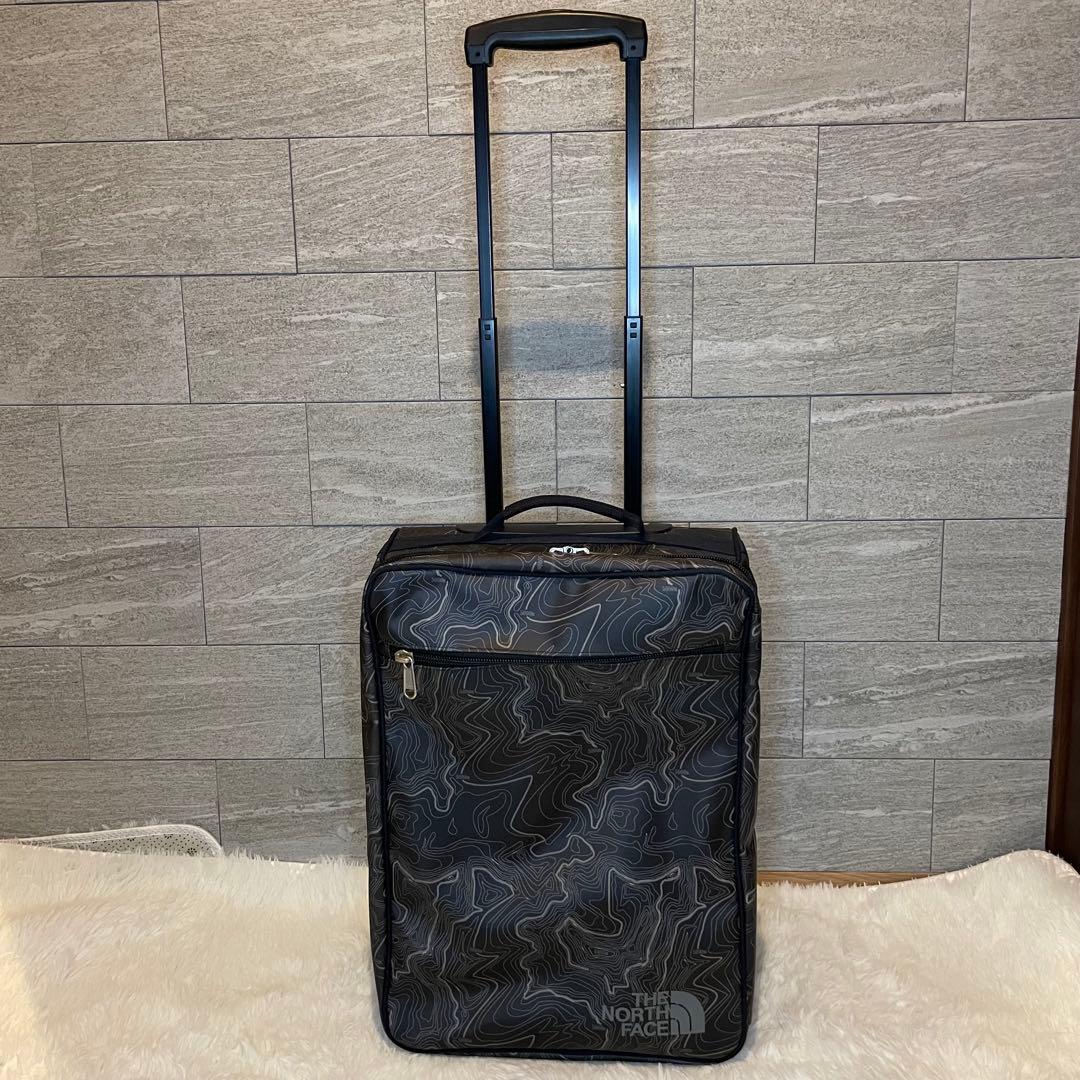 ✨完売品　THE NORTH FACE Rolling Thunder トラベル