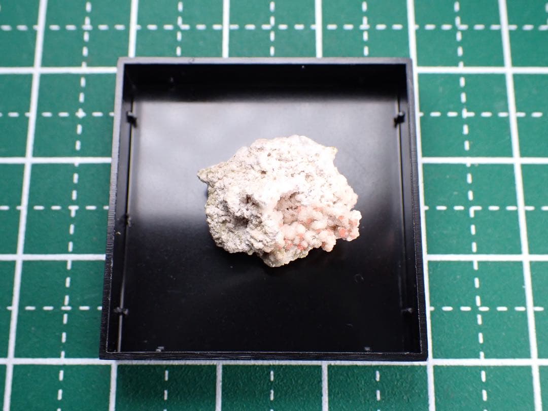 石匠山石(TL)　中国