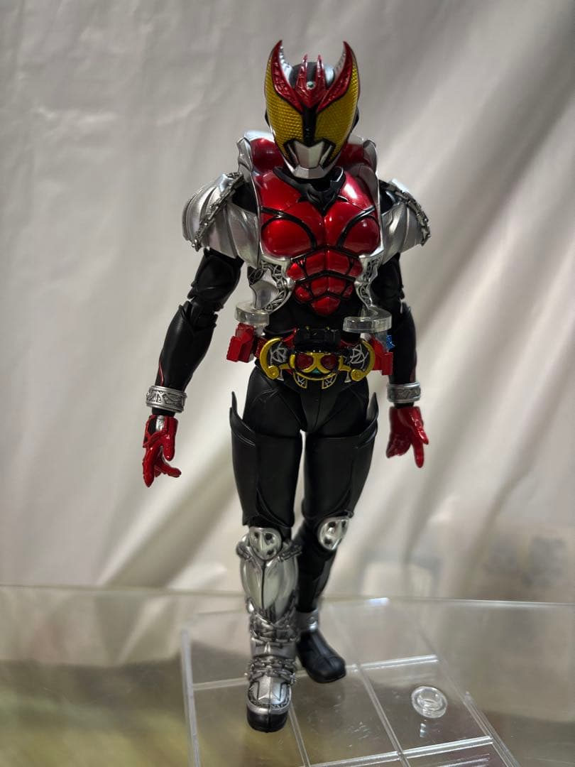 真骨彫　仮面ライダーキバ