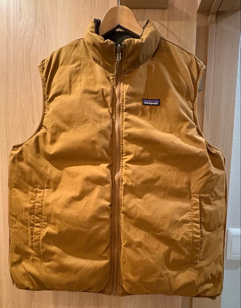パタゴニアPatagoniaリバーシブルダウンベストXL