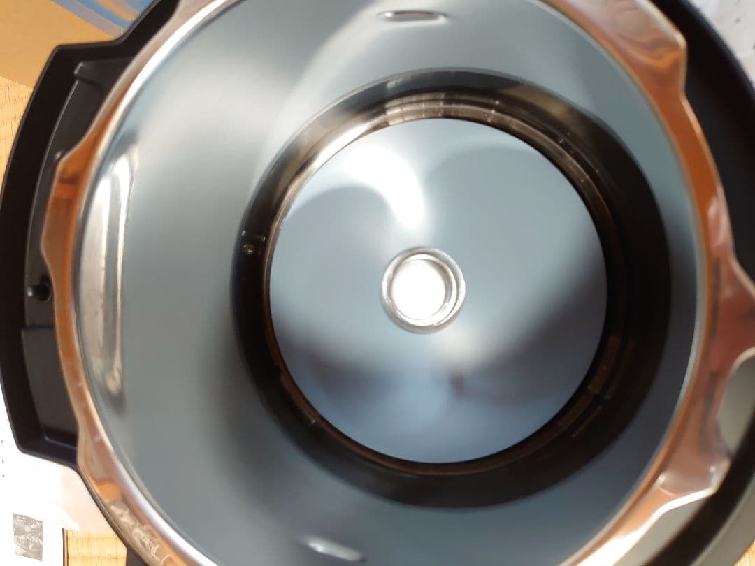 【新品】Panasonic パナソニック 電気圧力鍋　SR-MP300-K