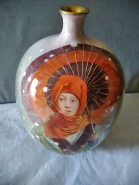 花瓶　ロイヤルドルトン　アンティーク