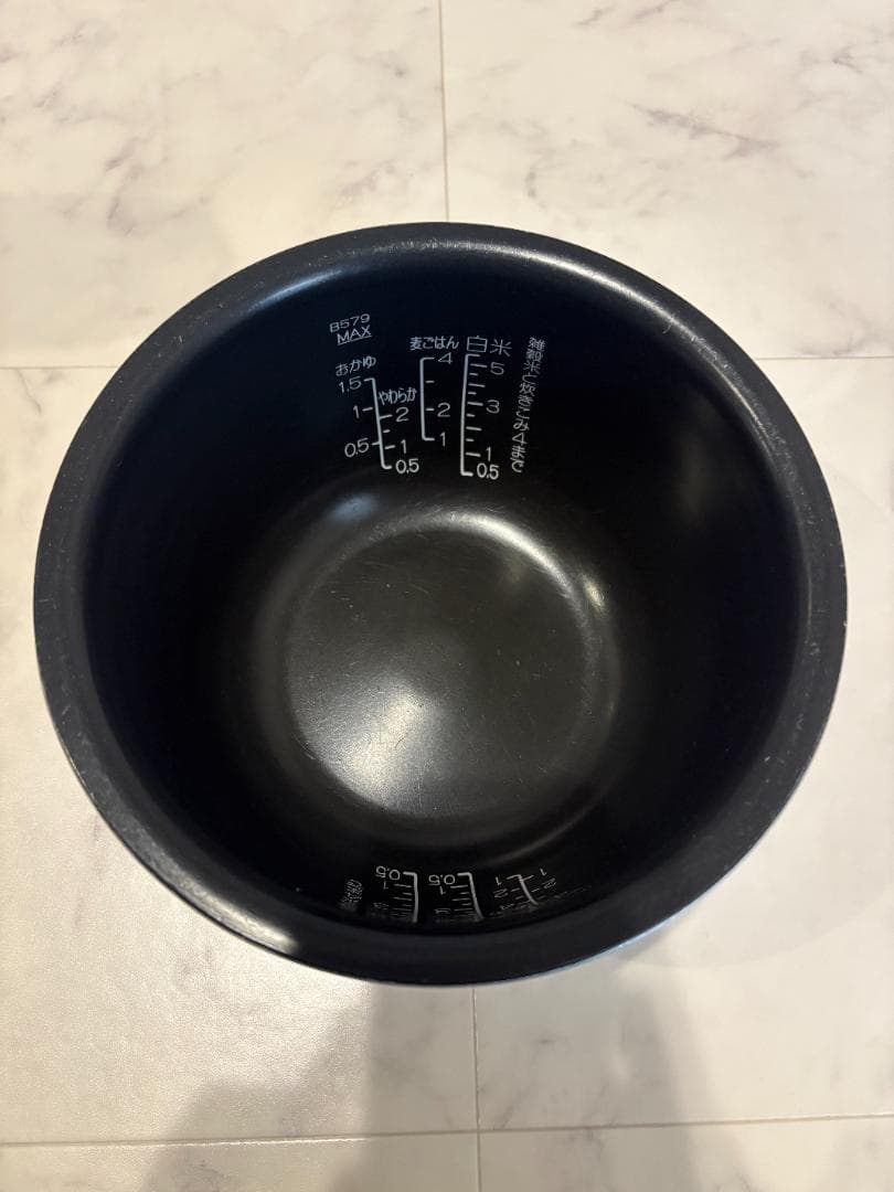 象印 圧力炊飯器 NW-JA10 2022年製