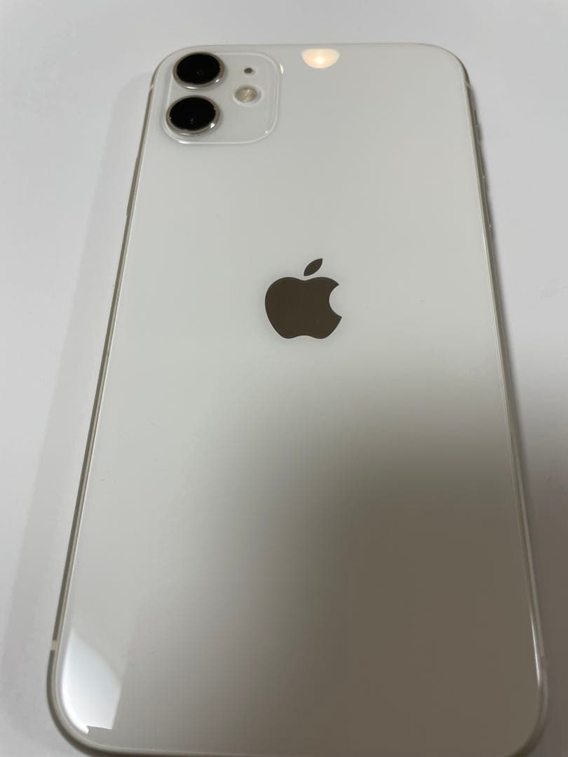 携帯電話本体 iPhone11 64G