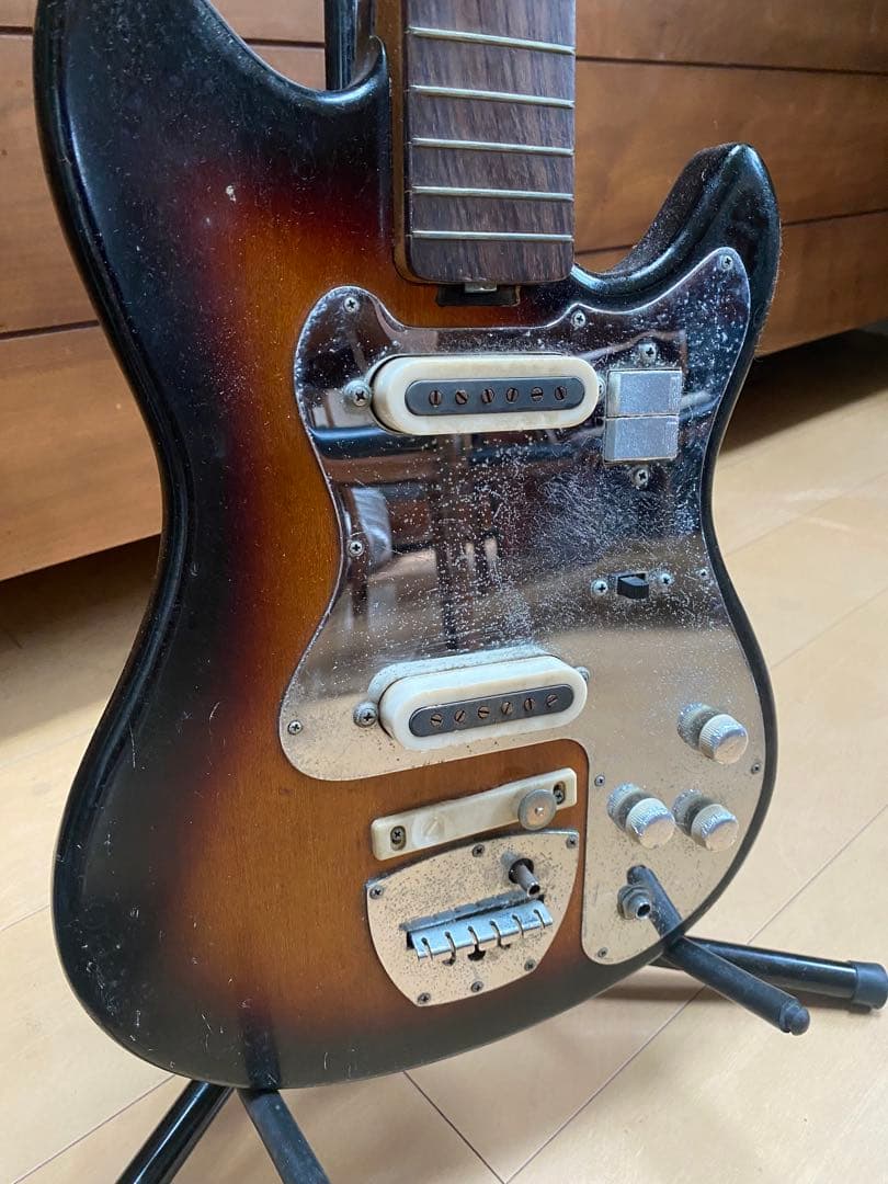 ゆうさん専用グヤトーンのエレキギター　LG-65T ジャンク