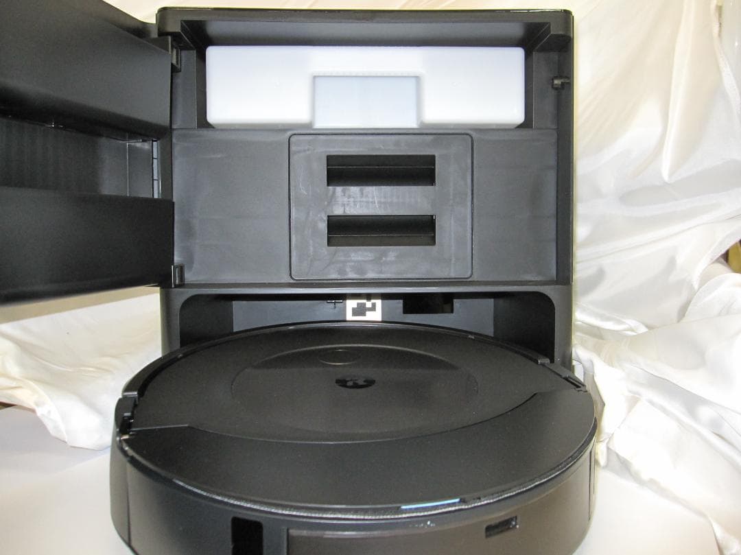 iRobot ロボット掃除機 ルンバ cj9+（c975860）