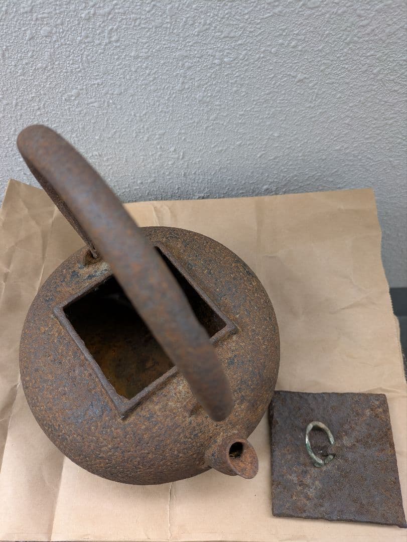 時代物　鉄瓶　四角蓋　円環摘み　検）龍文堂　金龍堂　亀文堂　鉄瓶　茶道具