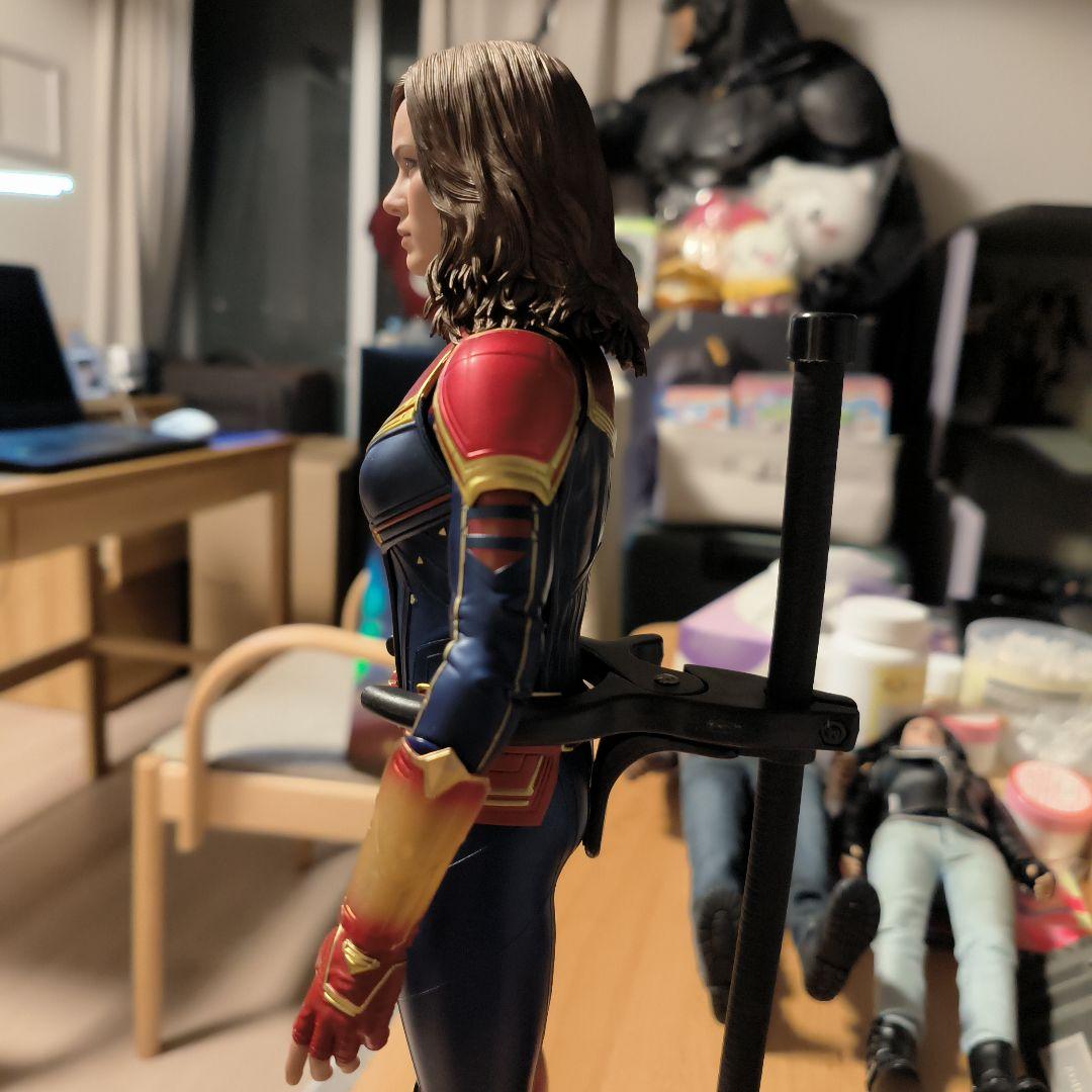 ホットトイズ キャプテン・マーベル 1/6スケール【美品】