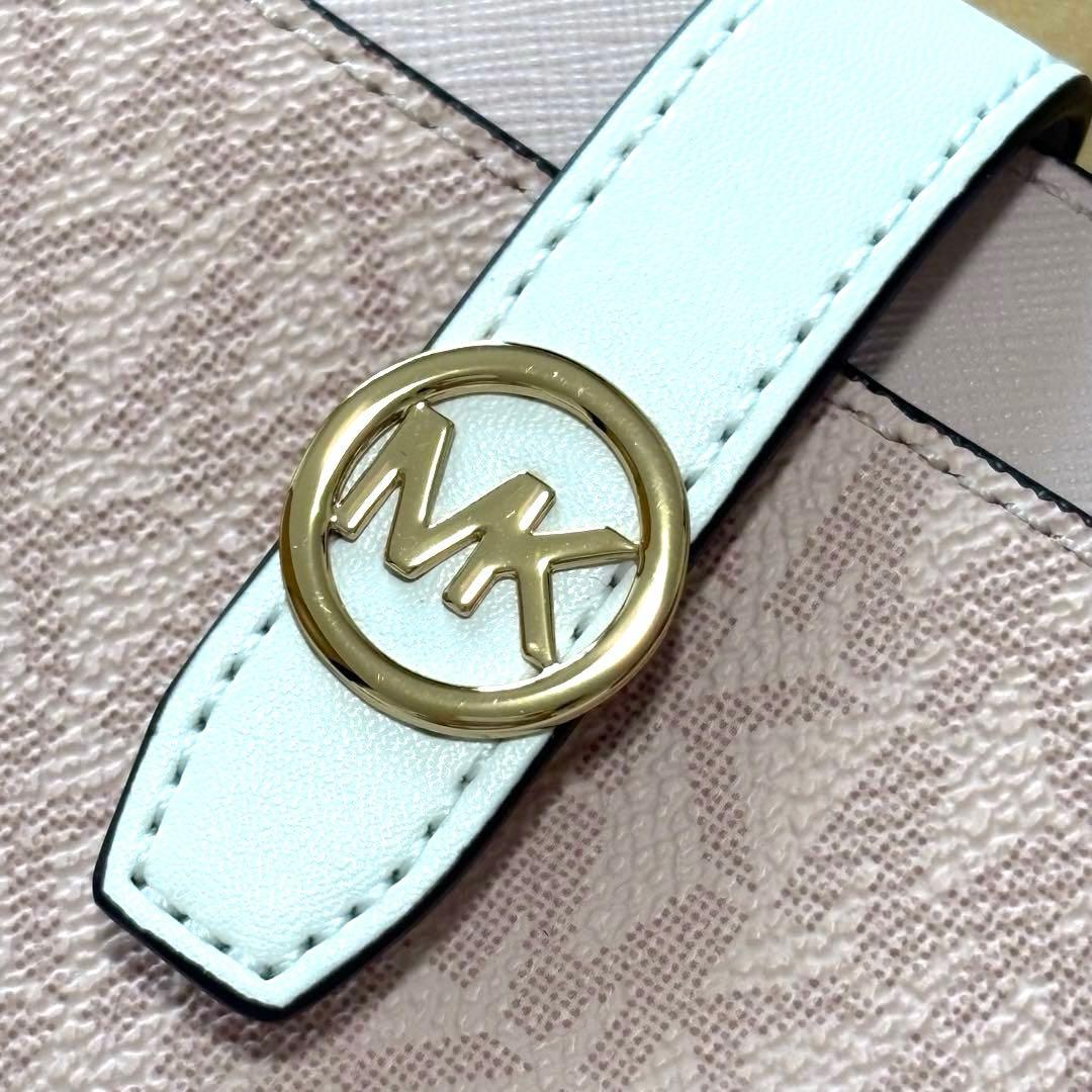 ⭐︎ 【新品、未使用品】かわいい♡マイケルコース 2つ折り財布　ピンク