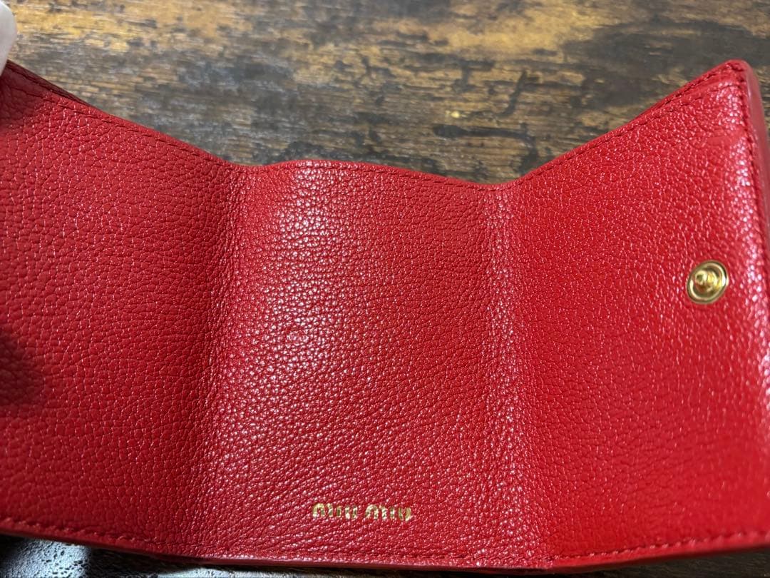 【美品】miu miu マドラス ラブレター ピンク 三つ折り財布 コンパクト