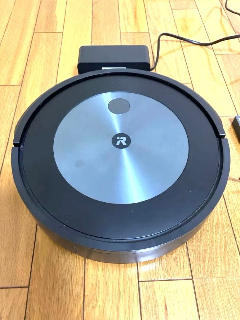 ロボット掃除機　ルンバ　iRobot Roomba j7 本体