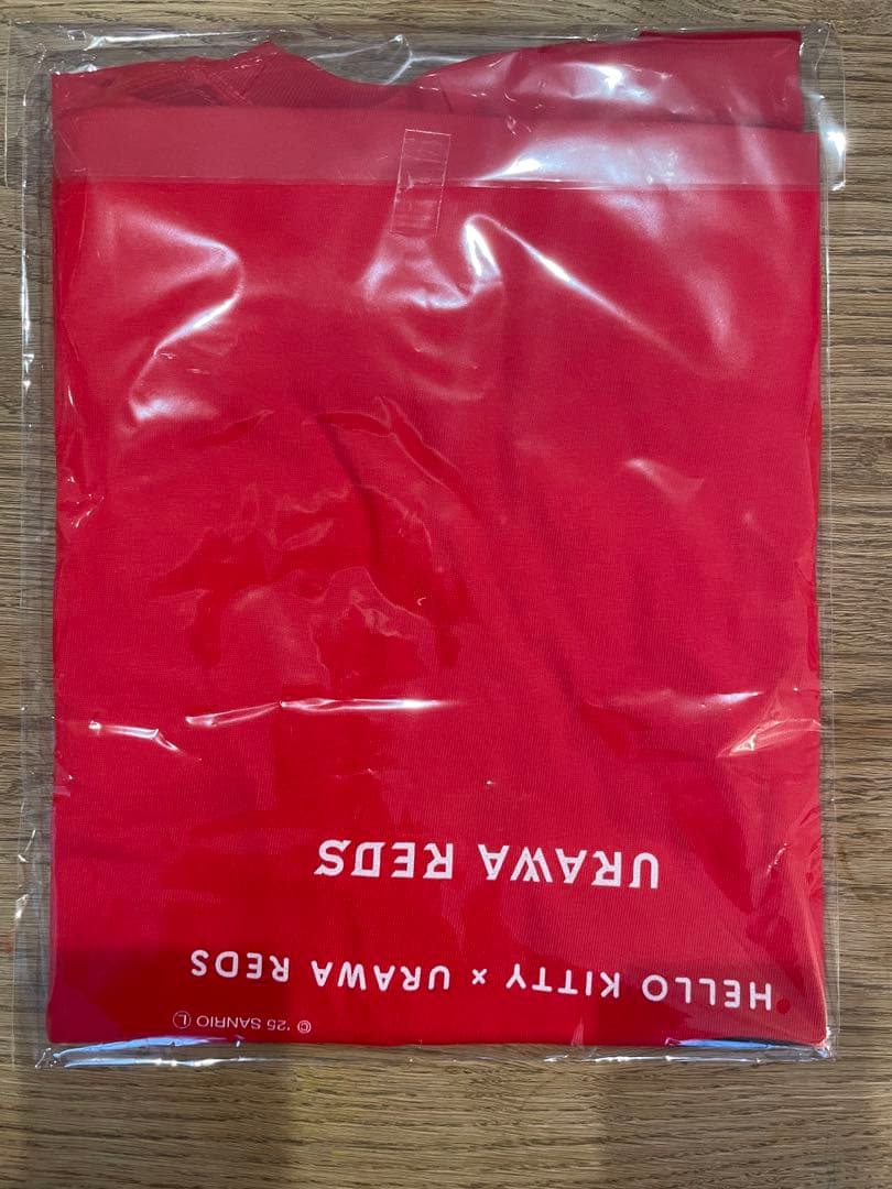 ハローキティ × ウラワレッズ Tシャツ Lサイズ