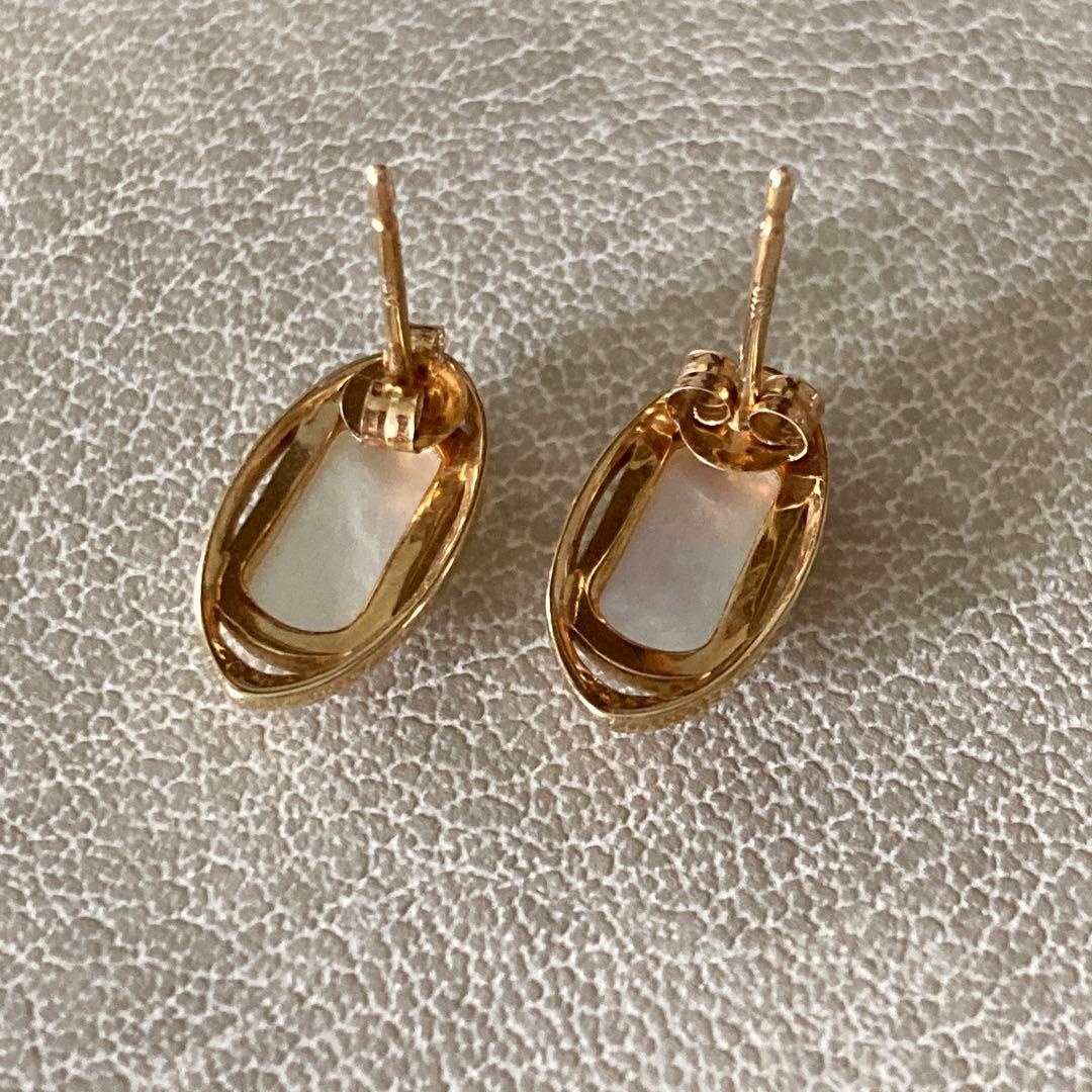 美品　アガット　ホワイトシェル　k10 ピアス