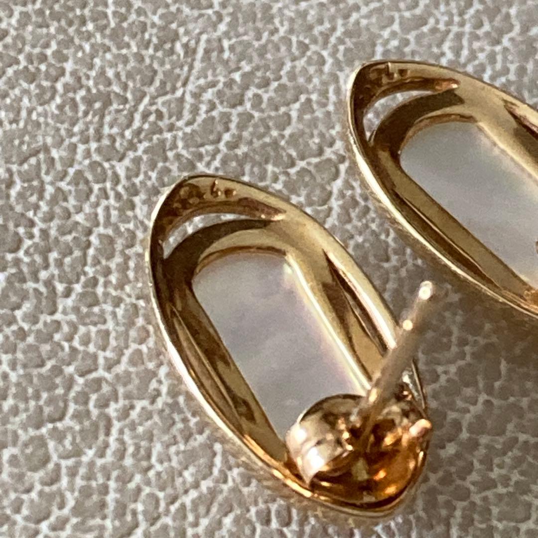 美品　アガット　ホワイトシェル　k10 ピアス