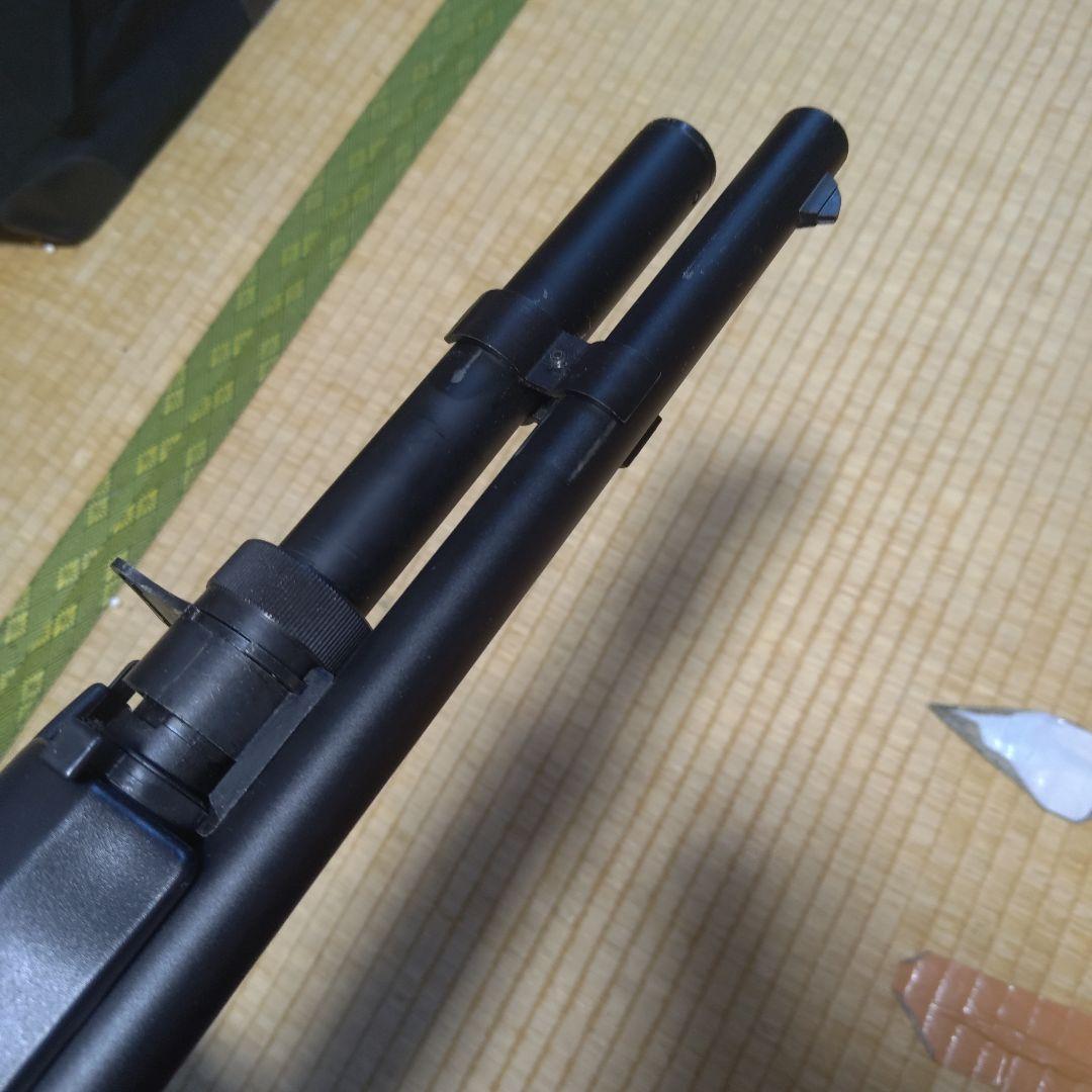 東京マルイ M3スーパー90 エアーコッキングショットガン　予備カートリッジ付き