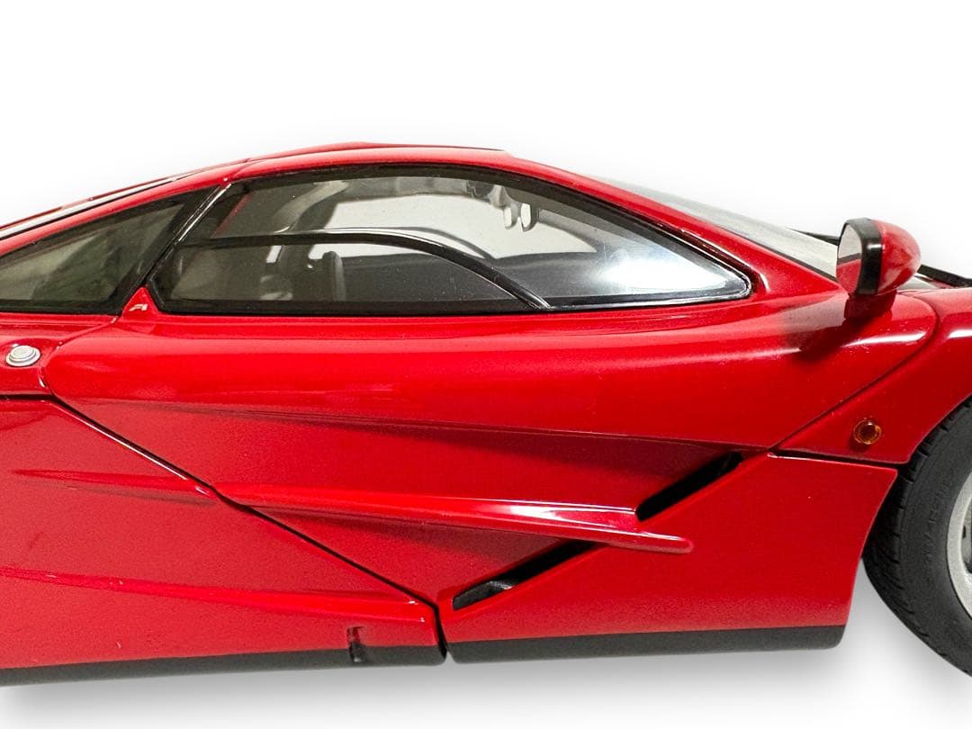 ☆美品/現状　マクラーレン F1 ロードカー　レッド　1/12 希少