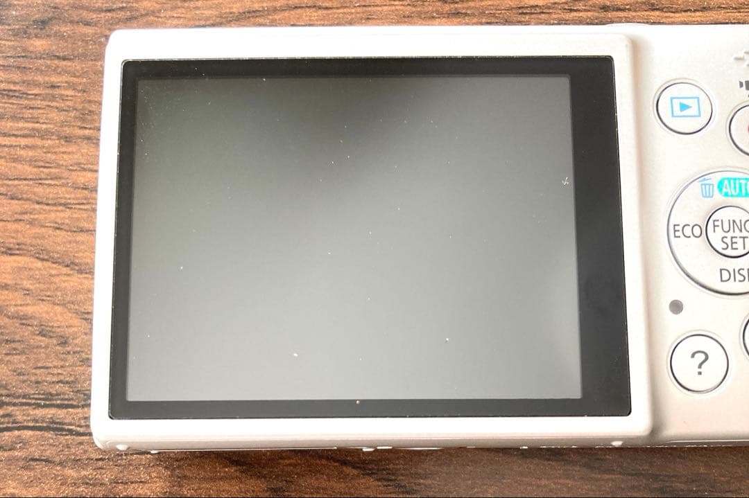 デジカメ　Canon IXY140