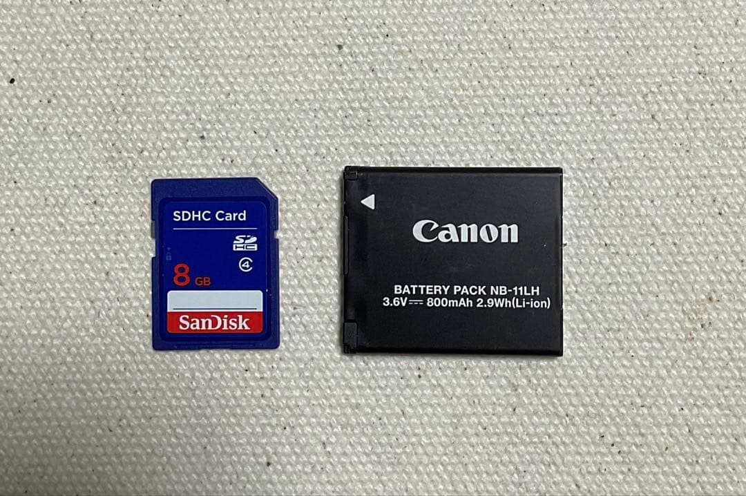 デジカメ　Canon IXY140