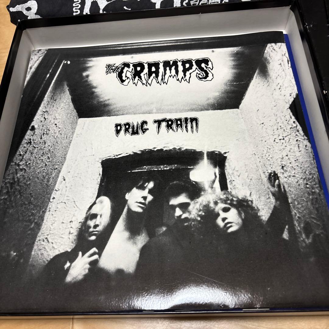 THE CRAMPS Tシャツとアルバムセット