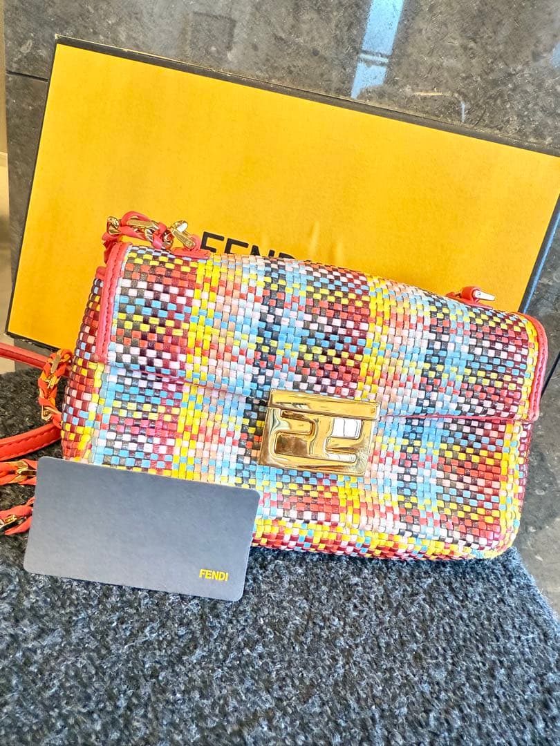 極美品❤︎パリ本店購入FENDI マルチカラー ショルダーバッグアンティーク