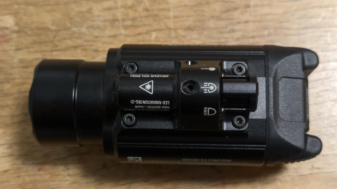 Olight BALDR　Pro レーザー&LED 電池式 タクティカルライト