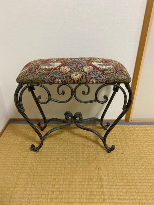 ウィリアムモリス柄　スツール