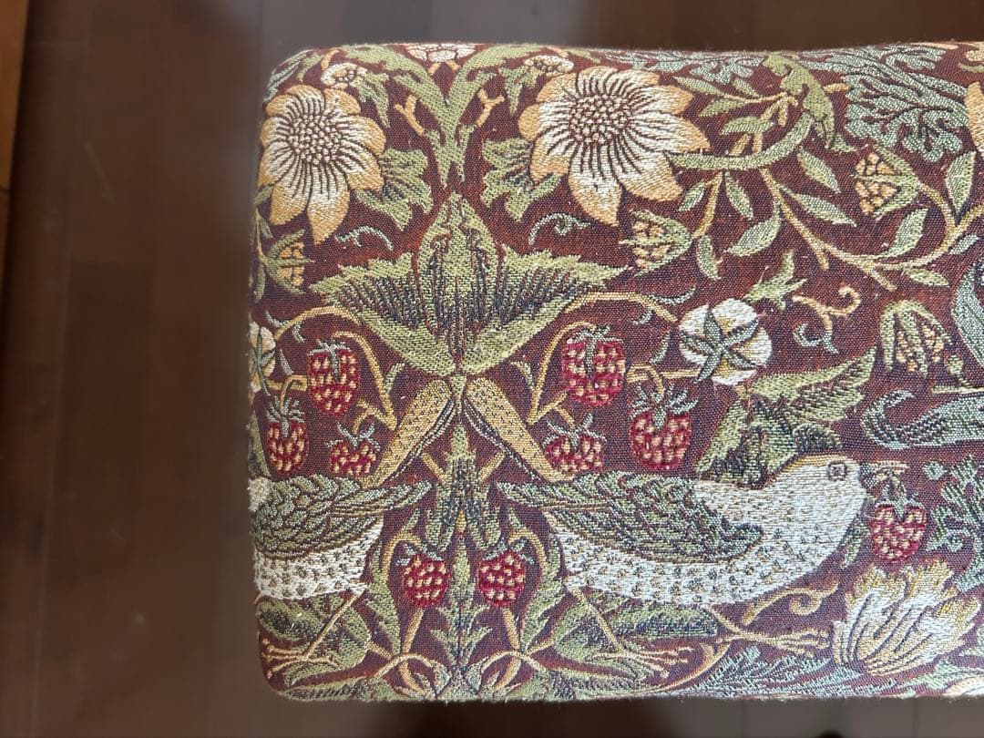 ウィリアムモリス柄　スツール