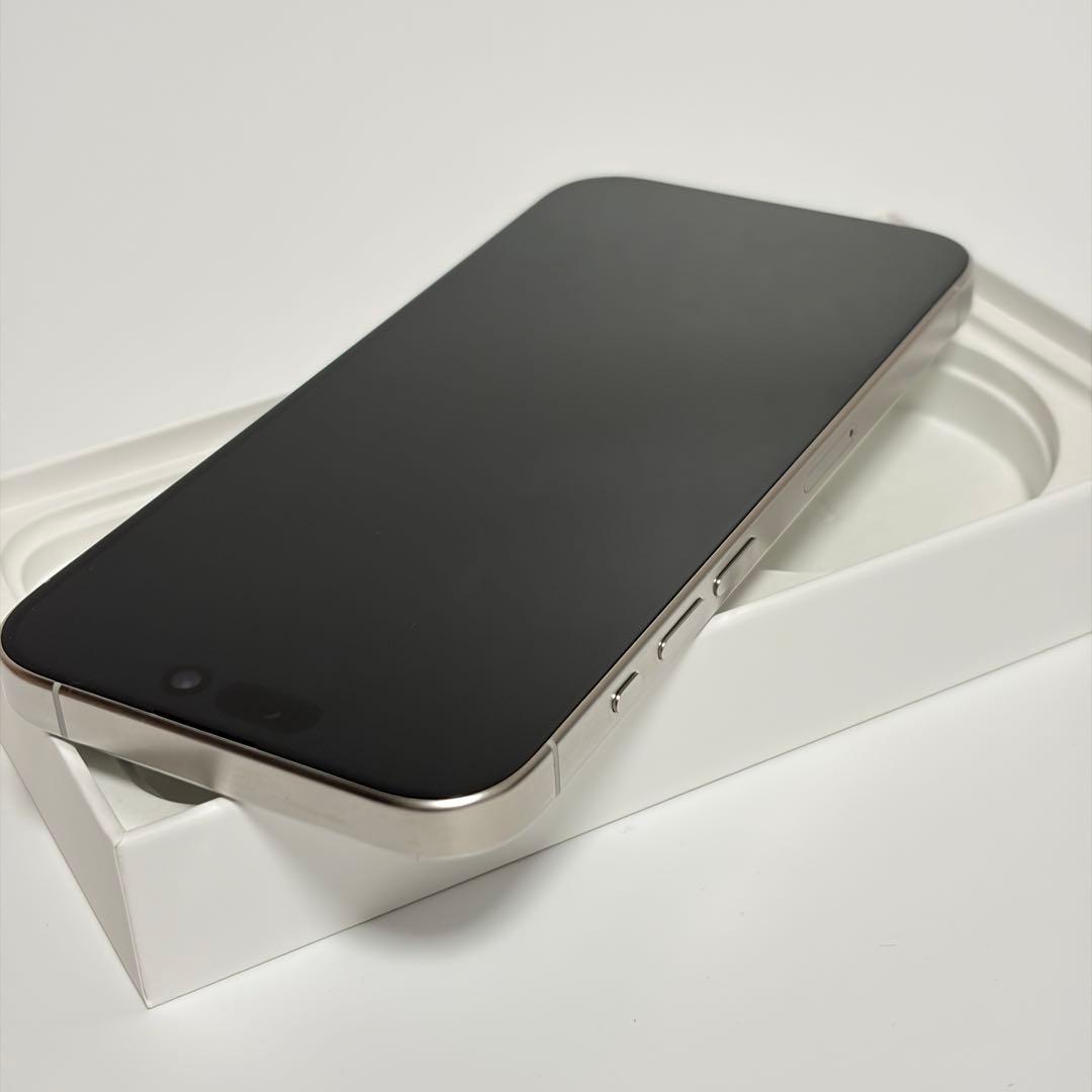 iPhone 15 Pro 256GB ホワイト