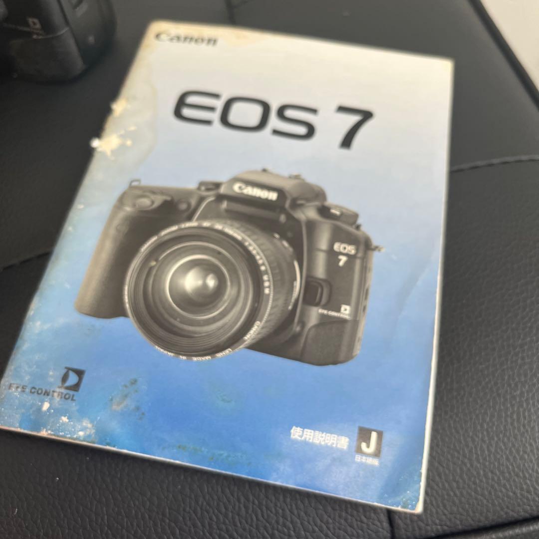 ジャンク品 cannon キャノン EOS 一眼レフフィルムカメラ レンズ付き