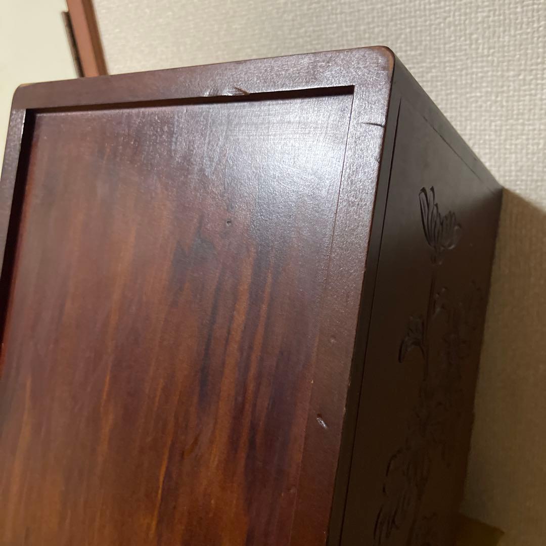 日光彫？軽井沢彫？　木製花柄彫刻箪笥　3段引き出し　家具　アンテーク