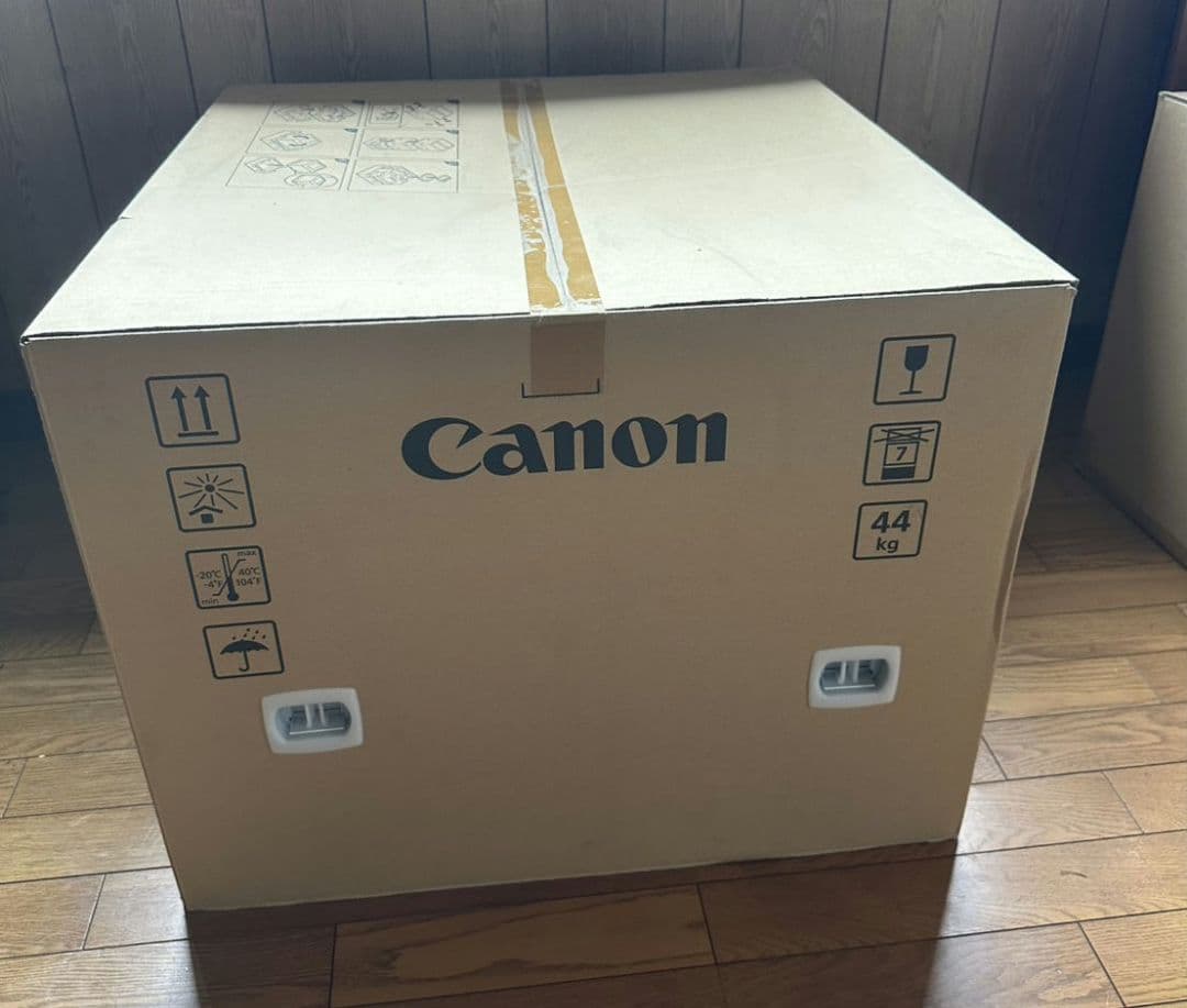 Canon LBP811C カラーレーザープリンター