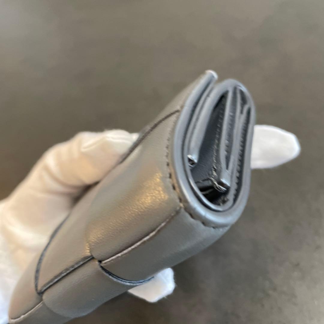 【使用感少ない】ボッテガヴェネタ　三つ折り　財布　ウォレット