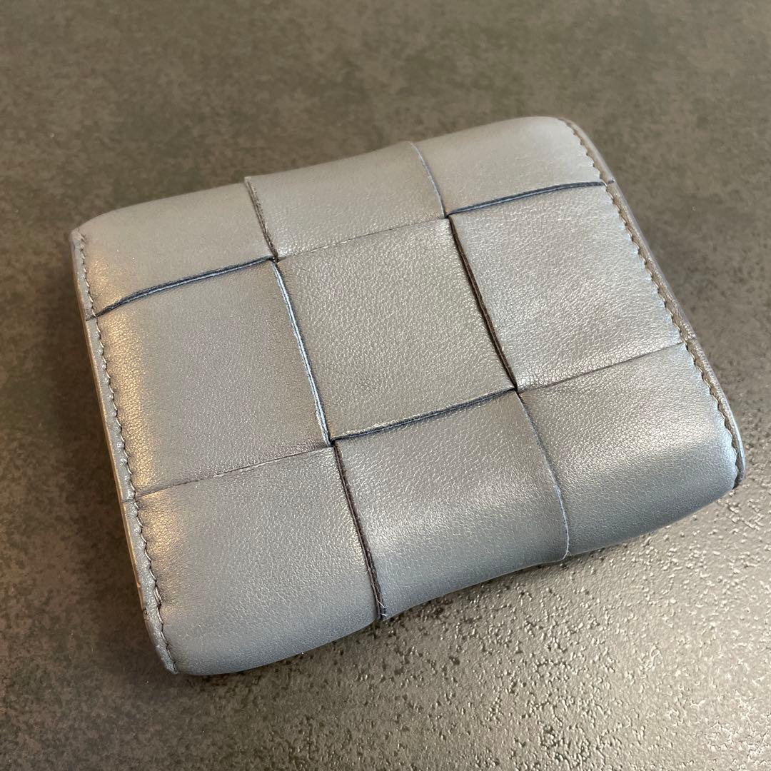 【使用感少ない】ボッテガヴェネタ　三つ折り　財布　ウォレット