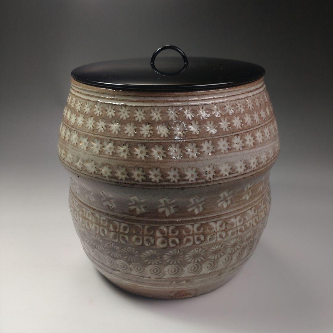 イ34 水指　『唐津焼 七代　江口宗山　作』『共箱』茶道具