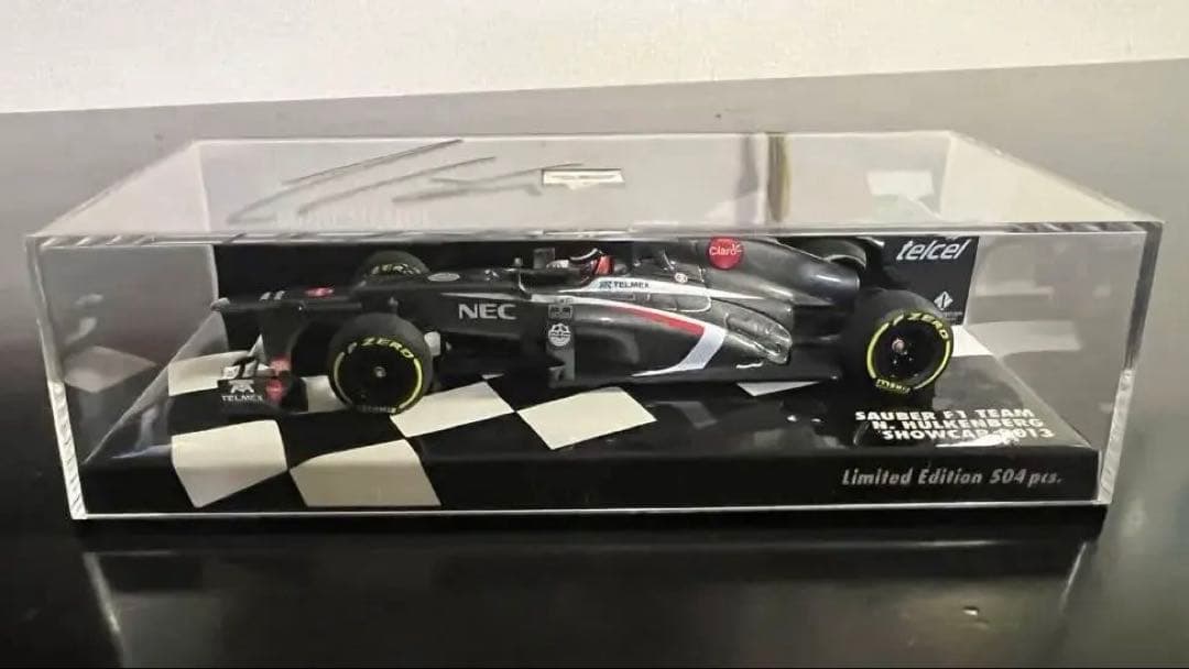 F1 ザウバー 2013年ニコヒュルケンベルグ直筆サイン入り1:43