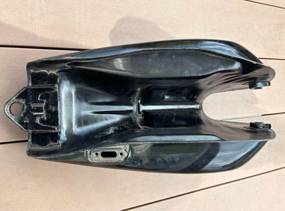 SR400 タンク　鍵付き