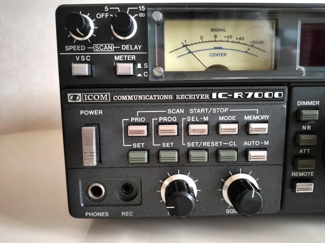 ICOM IC-R7000 広帯域受信機