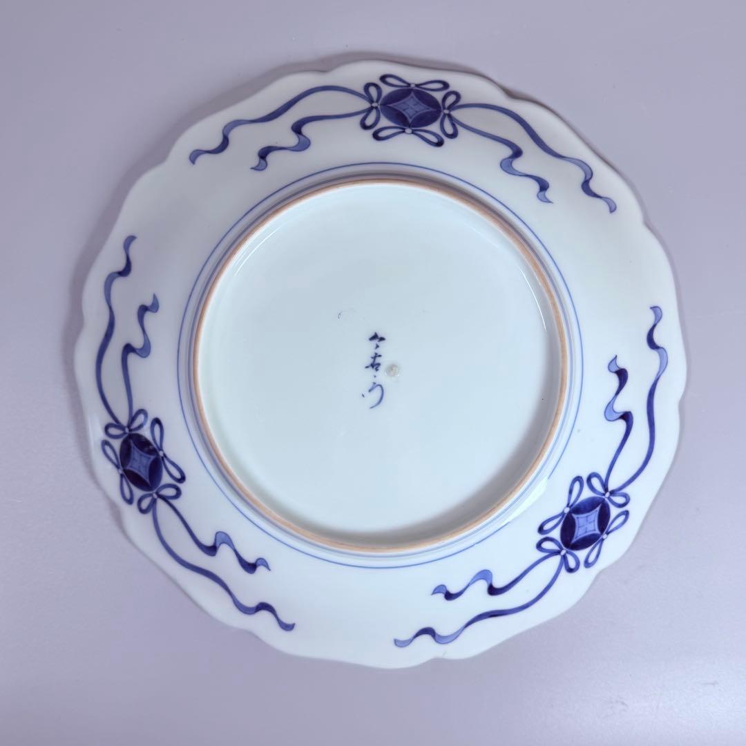 国重要無形文化財　今泉今右衛門　色鍋島文様皿　共箱付き　直径25㎝　桜　牡丹　菊