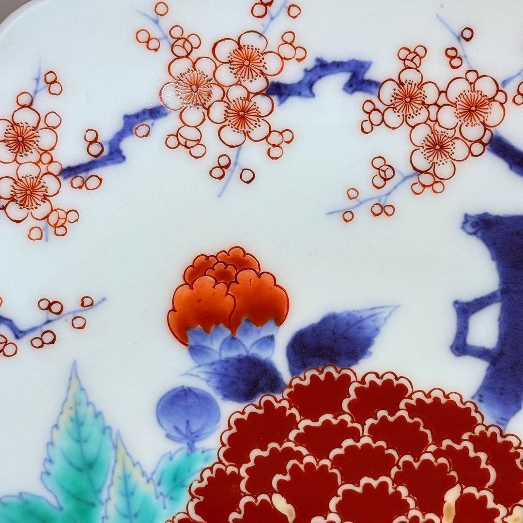 国重要無形文化財　今泉今右衛門　色鍋島文様皿　共箱付き　直径25㎝　桜　牡丹　菊