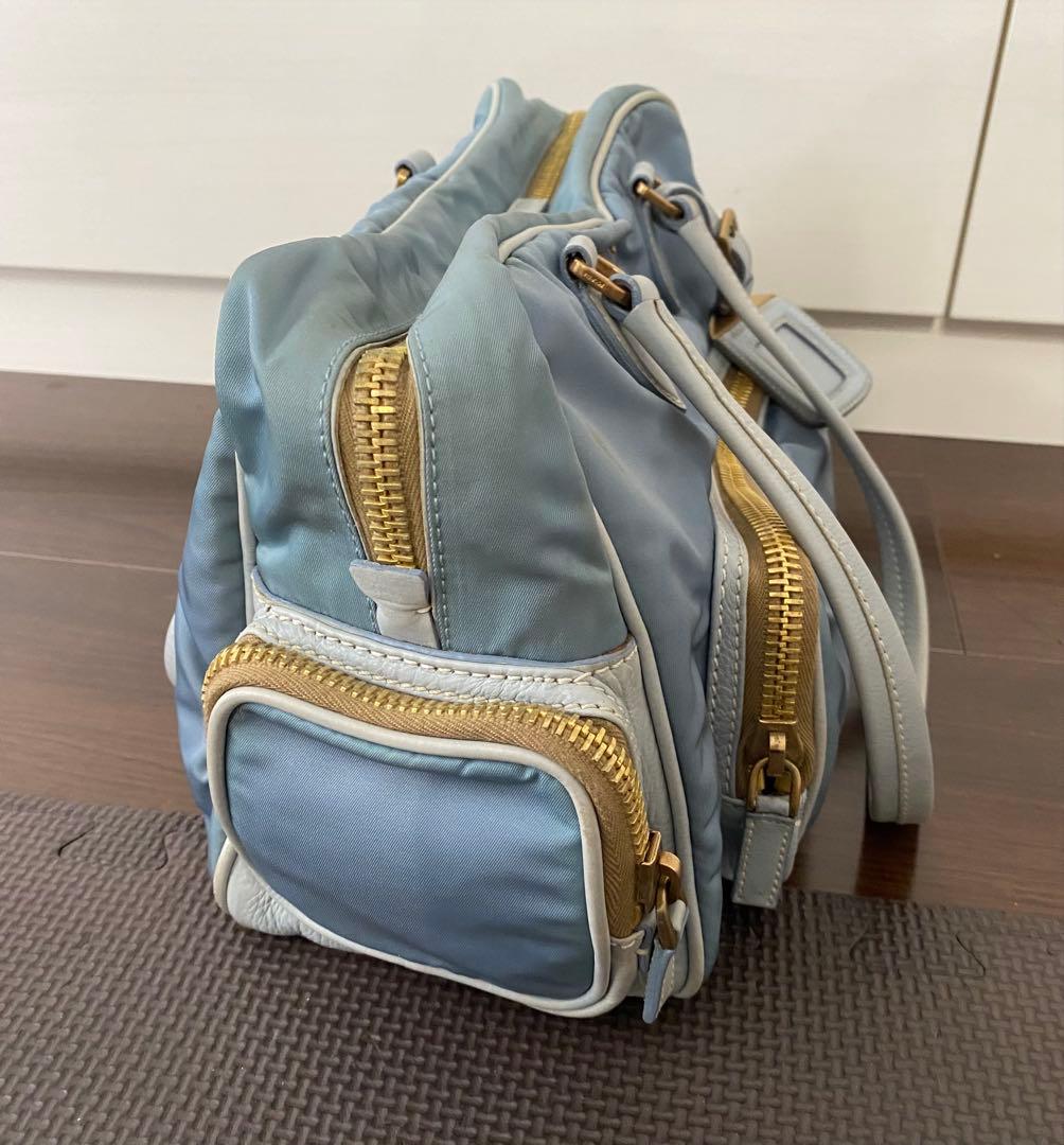 プラダ　ナイロンハンドバッグ