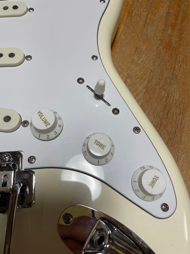 調整済みストラトキャスター　エレキギター