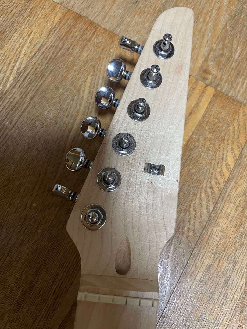 調整済みストラトキャスター　エレキギター